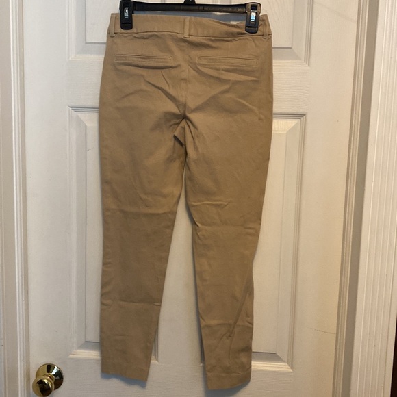 Old Navy Khaki Pixie Mid Rise Pants sz 2 - Picture 2 of 7